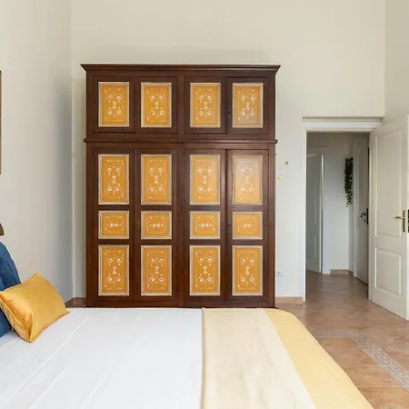 Rosam Suite - Via Veneto 15 Min Walk From Spanish Steps Top Floor Luxury Apartment-3
